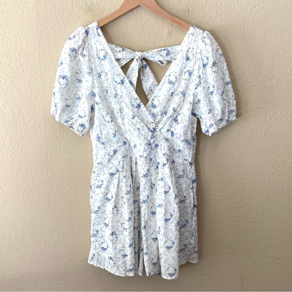 Storia Wrap-Front Tie-Back Floral Puff Sleeve Romper - Picture 1 of 8